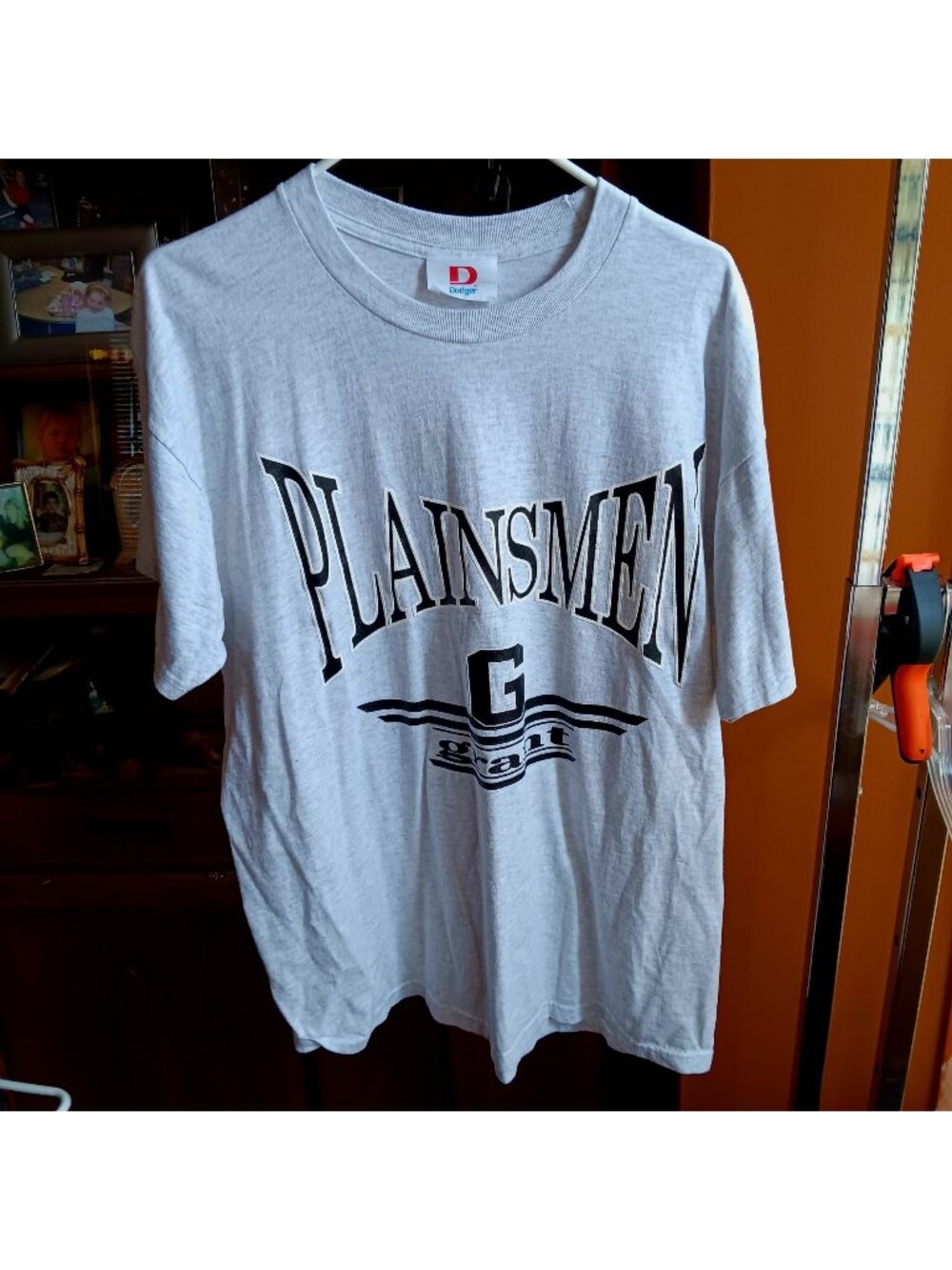 True Vintage T-shirt Large Grant Nebraska Small Town Dodger USA Big Print